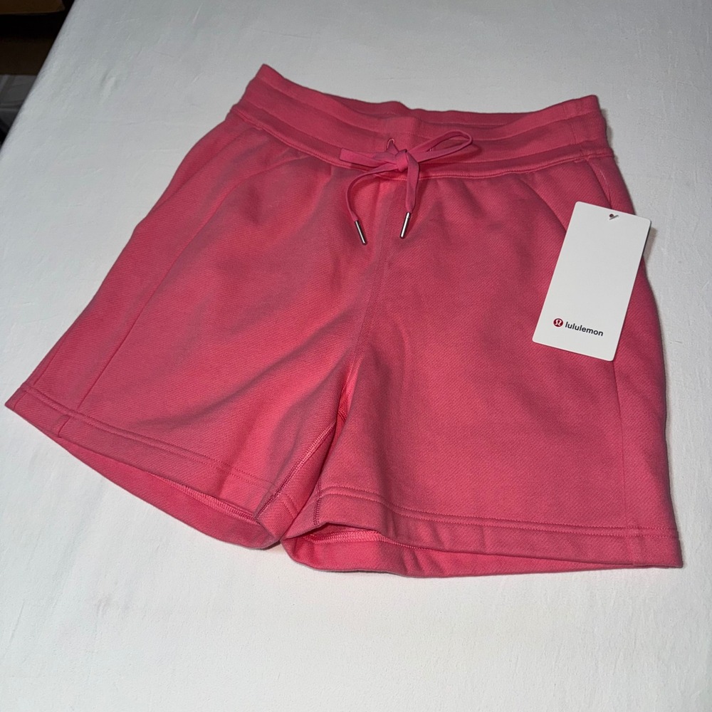 Lululemon Scuba High-Rise Short 5" Sak Pink Cotton Fleece Relaxed Size 6 READ
